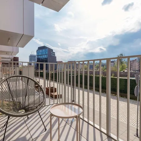 Elegancki Blisko Rzeki W Gdansku By Renters アパート *