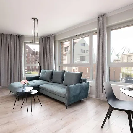 Elegancki Blisko Rzeki W Gdansku Z Parkingiem By Renters Apartment Gdansk